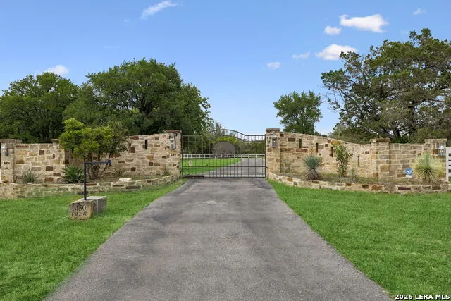 1450 FM 2342 Kingsland, TX 78639