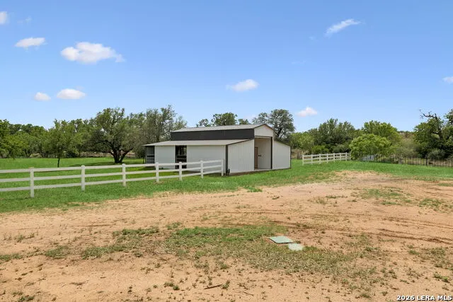 1450 FM 2342 Kingsland, TX 78639
