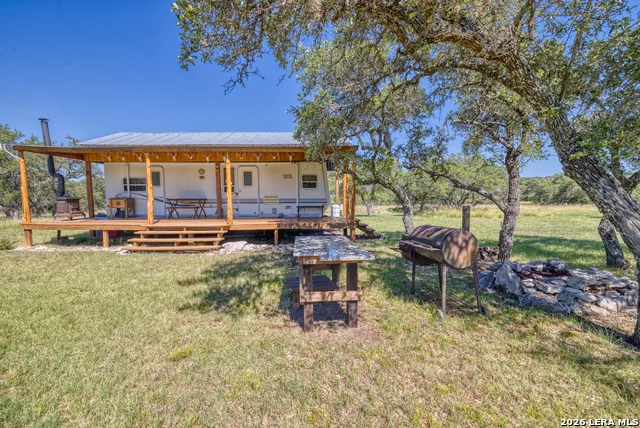 932 Wofford Rd London, TX 76854