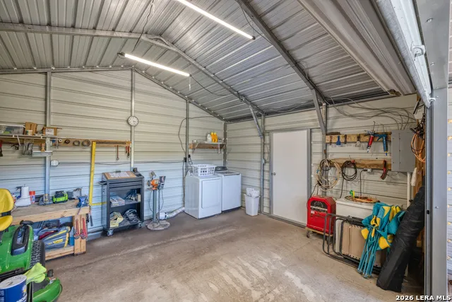 932 Wofford Rd London, TX 76854
