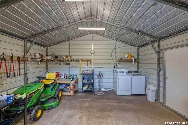 932 Wofford Rd London, TX 76854