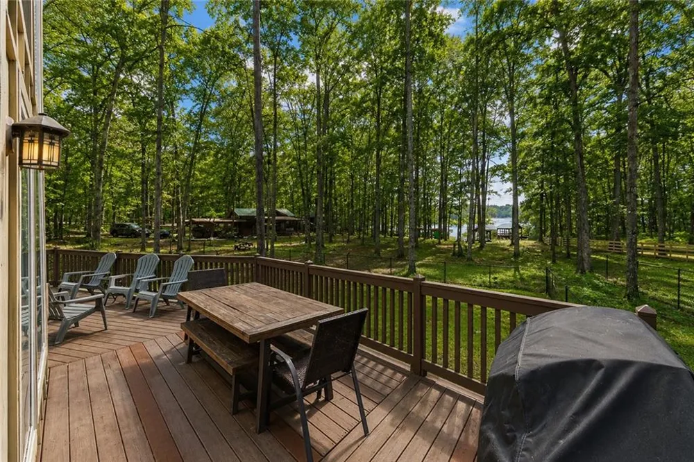 101 Allens Alley Eatonton, GA 31024