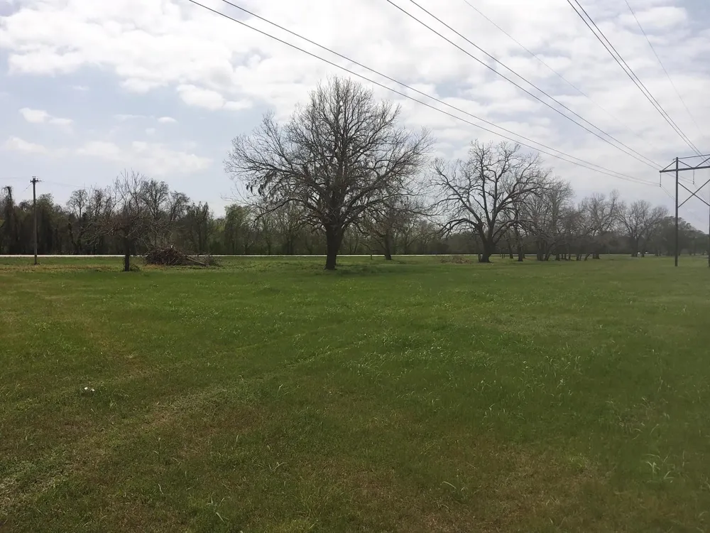 1 Fm 521 Angleton, TX 77515