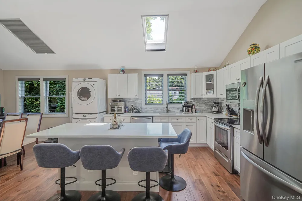 25 Cherry Lane Wading River, NY 11792