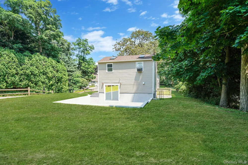 25 Cherry Lane Wading River, NY 11792
