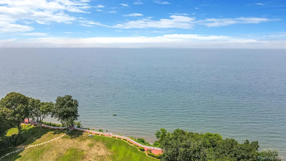25 Cherry Lane Wading River, NY 11792