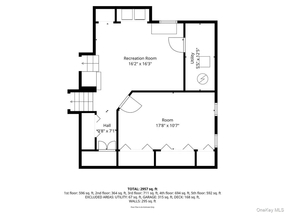 186 Stratford Roslyn Heights, NY 11577