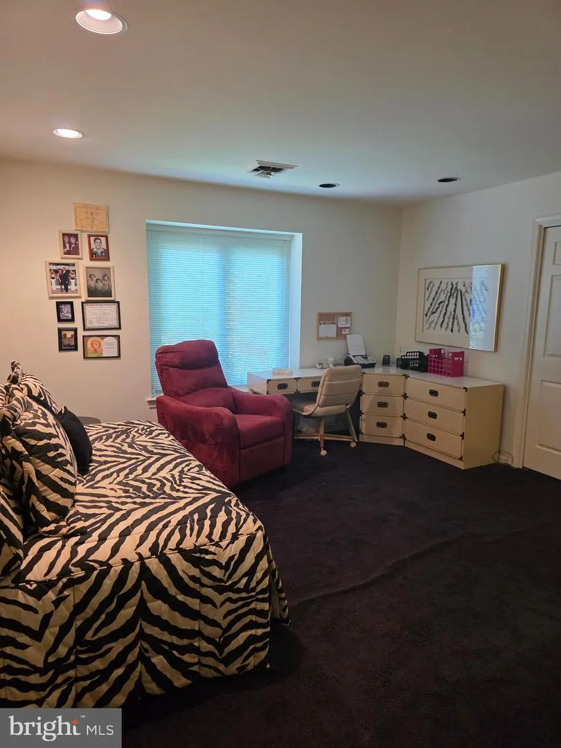 4085 GREYSTONE DRIVE Harrisburg, PA 17112