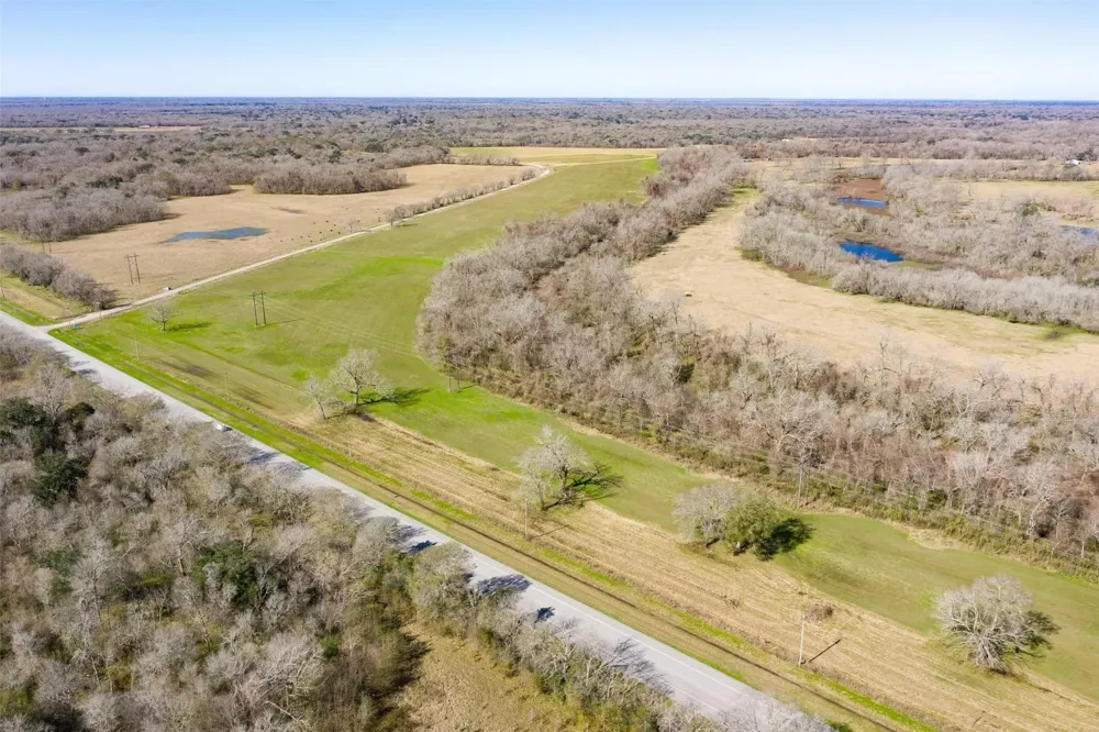 2 Fm 521 Angleton, TX 77515