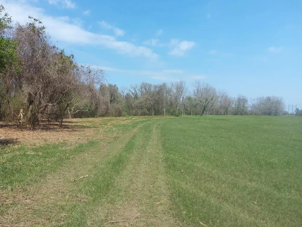 2 Fm 521 Angleton, TX 77515