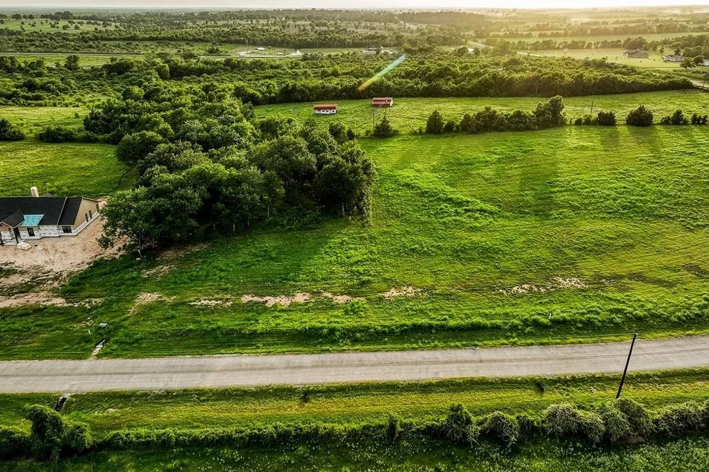 3 Hargrove Lane Washington, TX 77880