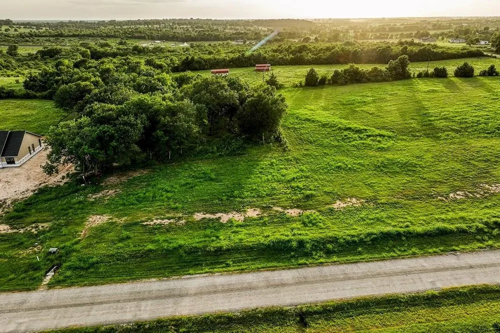 3 Hargrove Lane Washington, TX 77880