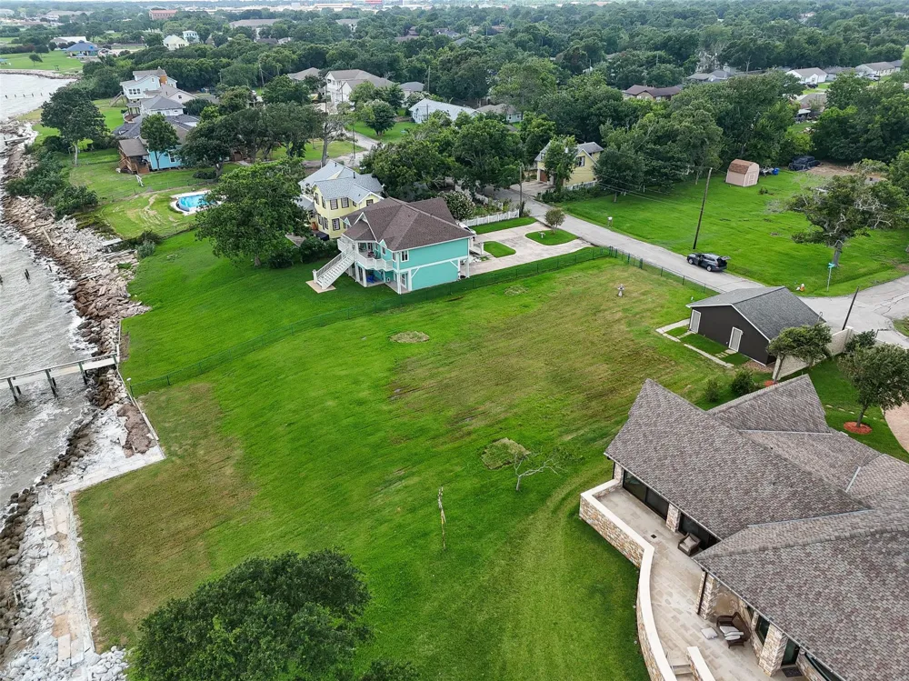 1714 Roscoe Street La Porte, TX 77571