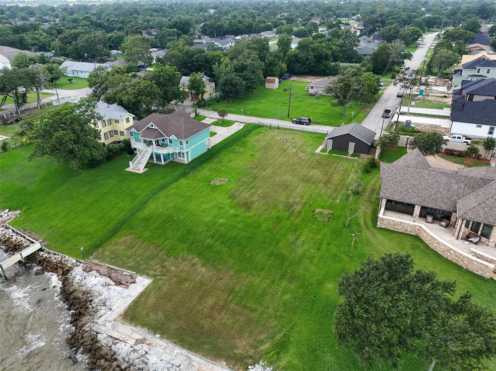 1714 Roscoe Street La Porte, TX 77571