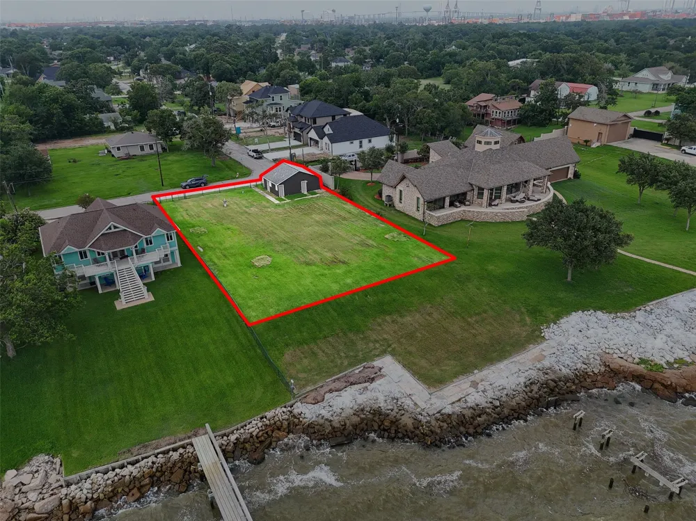 1714 Roscoe Street La Porte, TX 77571