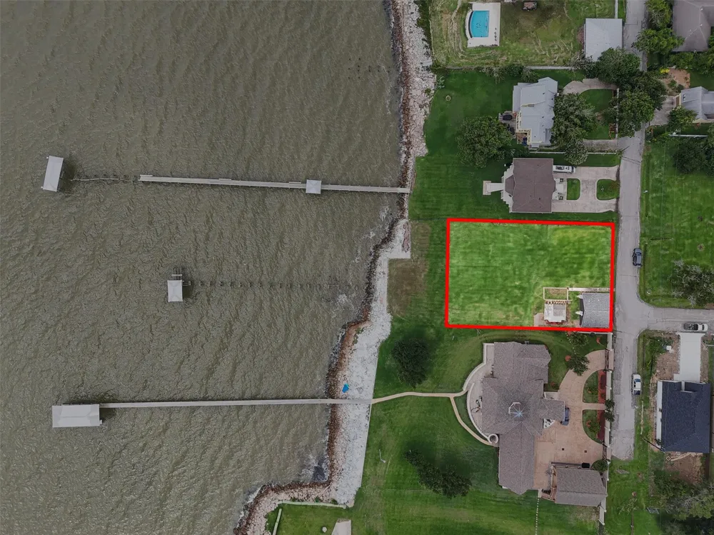 1714 Roscoe Street La Porte, TX 77571