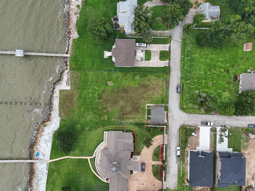 1714 Roscoe Street La Porte, TX 77571