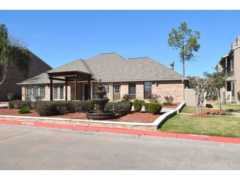 17310 Keith Harrow Boulevard #902 Houston, TX 77084