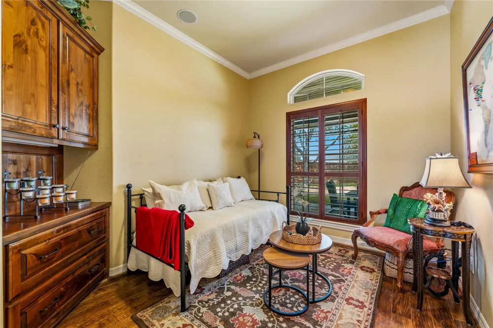 202 W North Street Weimar, TX 78962