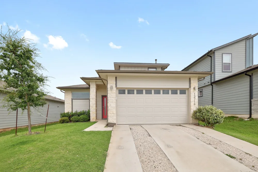 13716 Zuhause Drive Pflugerville, TX 78660