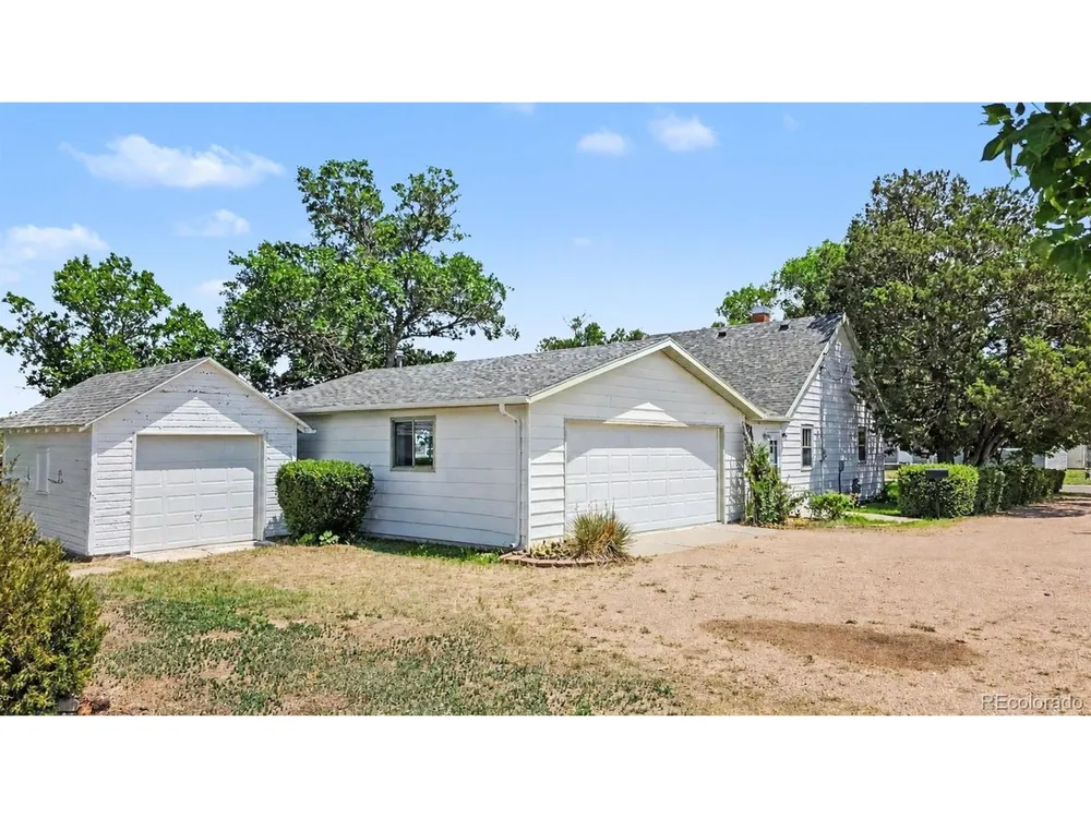 200 E 10th Street Julesburg, CO 80737