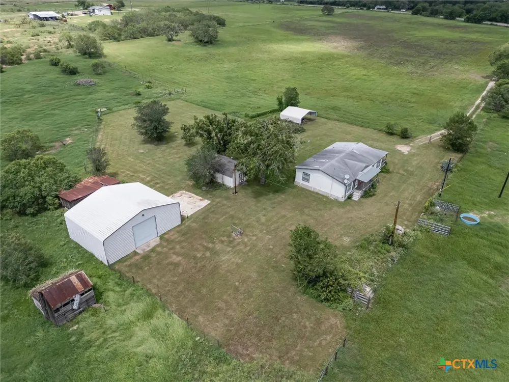 14858 Fm 1322 Luling, TX 78648