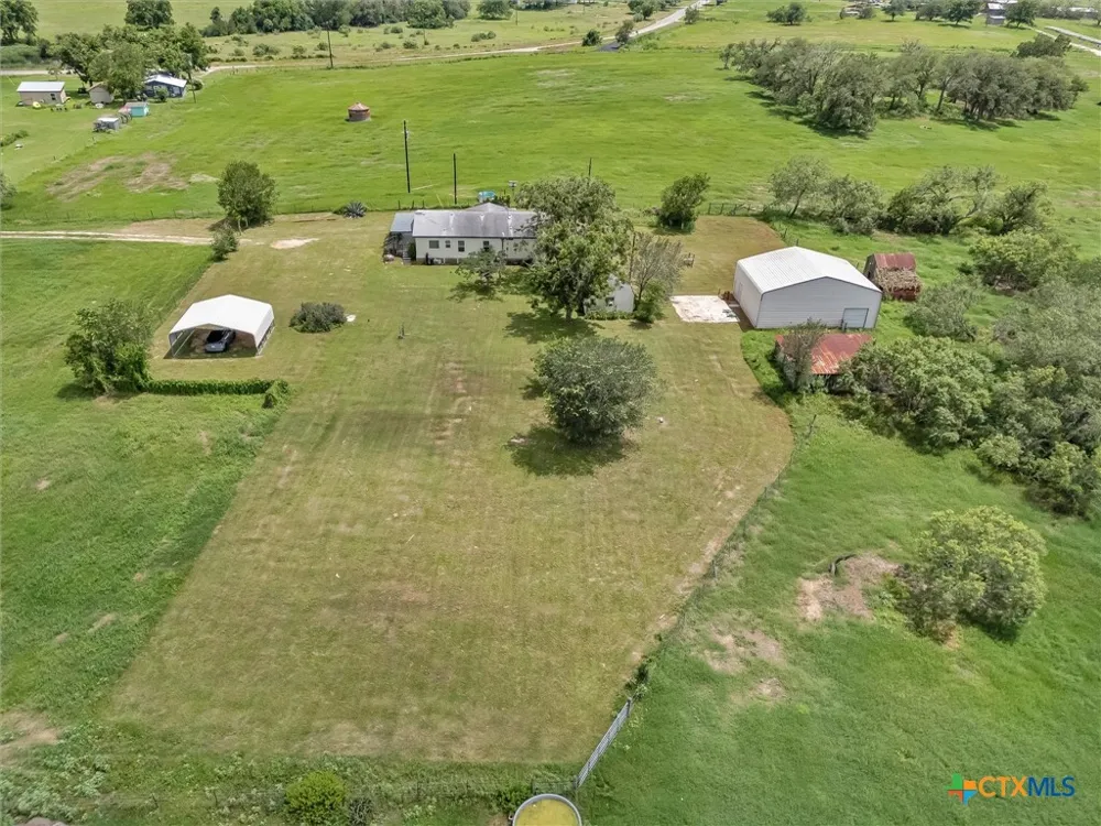 14858 Fm 1322 Luling, TX 78648