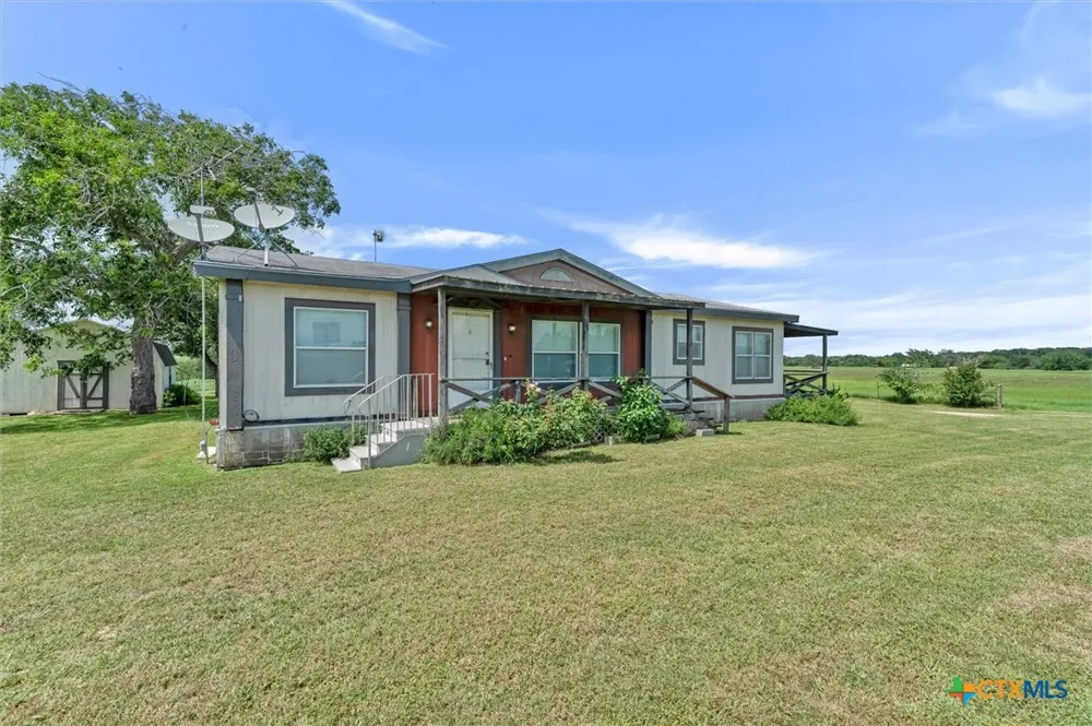 14858 Fm 1322 Luling, TX 78648