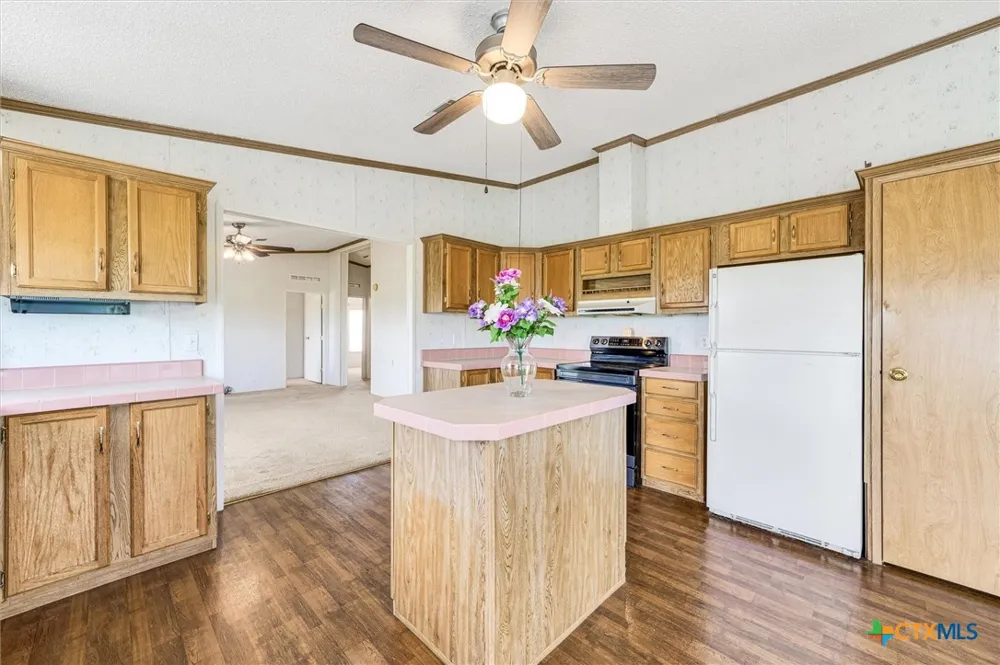 14858 Fm 1322 Luling, TX 78648
