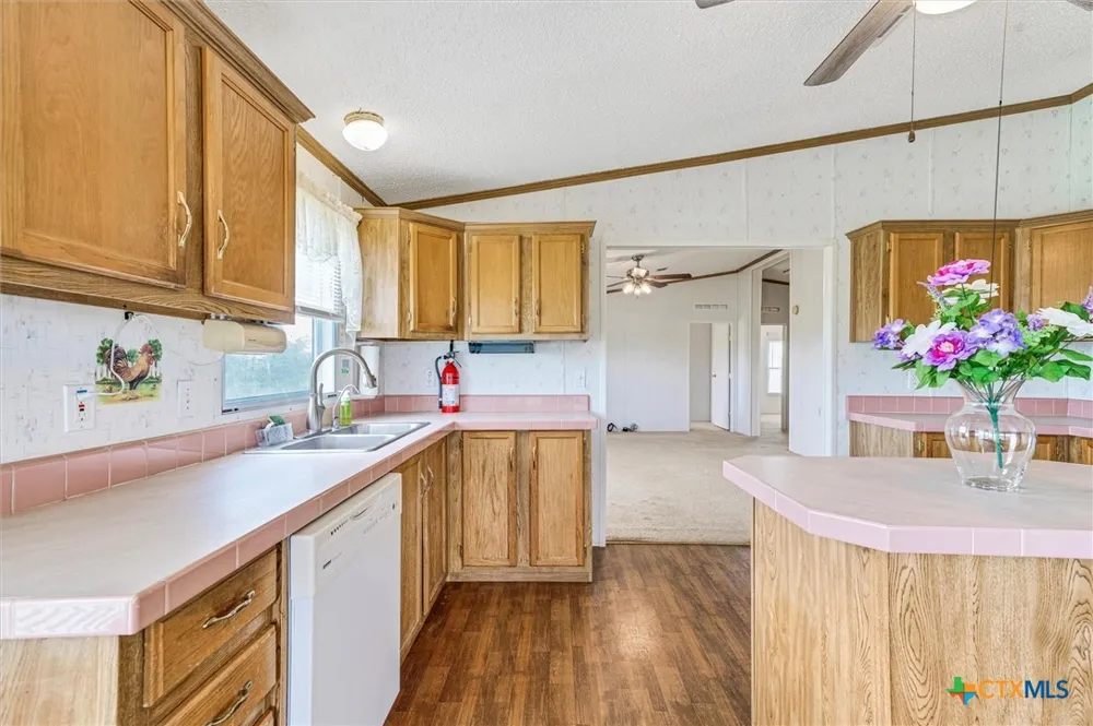 14858 Fm 1322 Luling, TX 78648