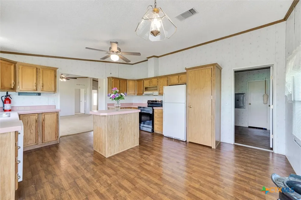 14858 Fm 1322 Luling, TX 78648