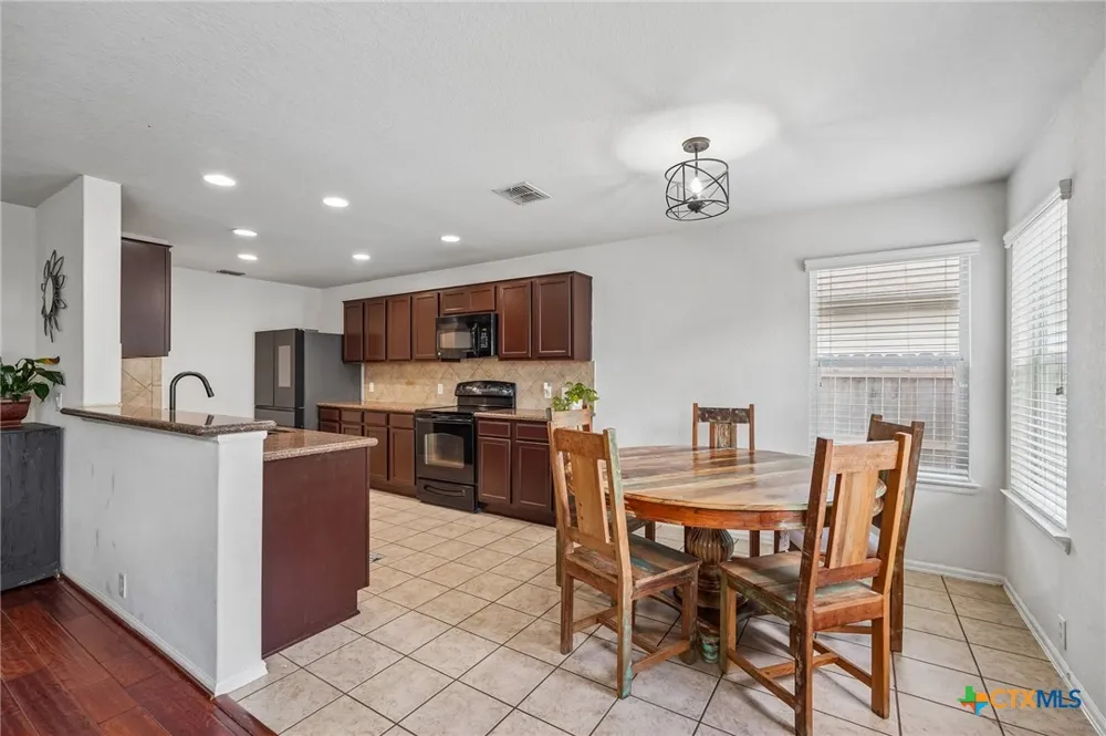 624 Cotton Patch Schertz, TX 78154