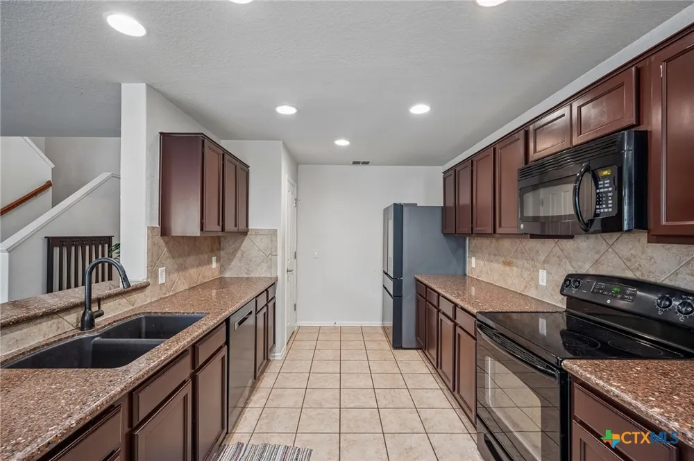 624 Cotton Patch Schertz, TX 78154