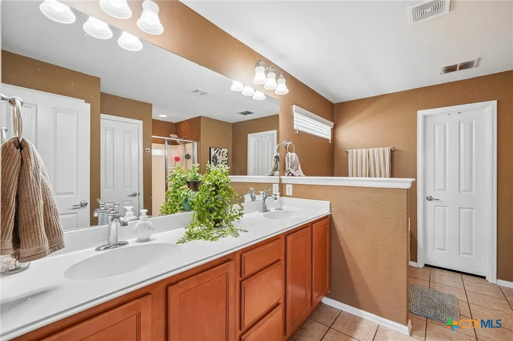 624 Cotton Patch Schertz, TX 78154