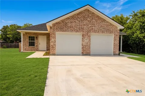 921 Ashwood Drive #A