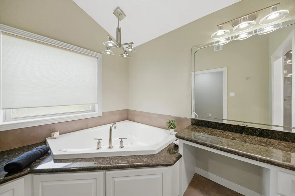 1017 Buescher Road Columbus, TX 78934