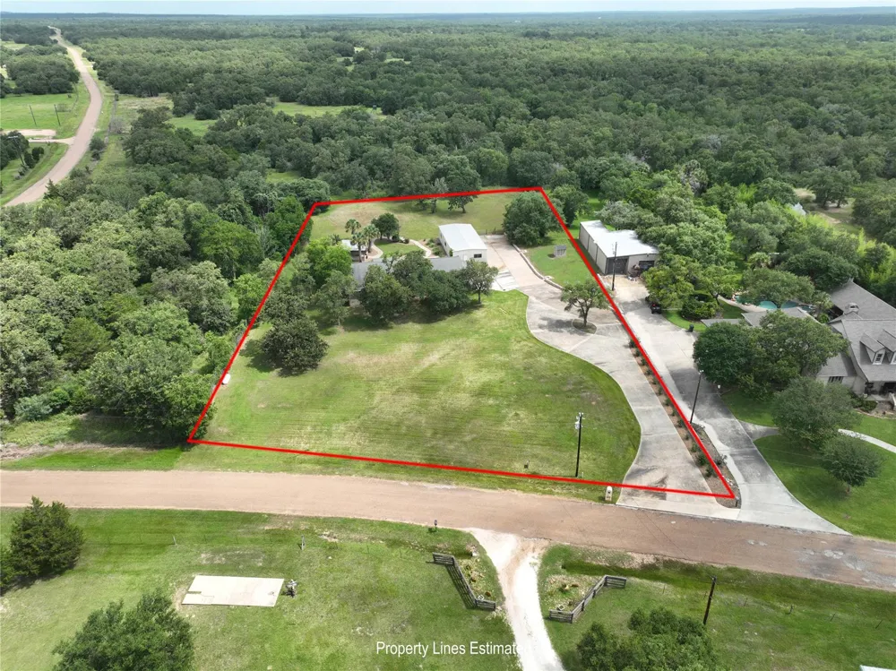 1017 Buescher Road Columbus, TX 78934