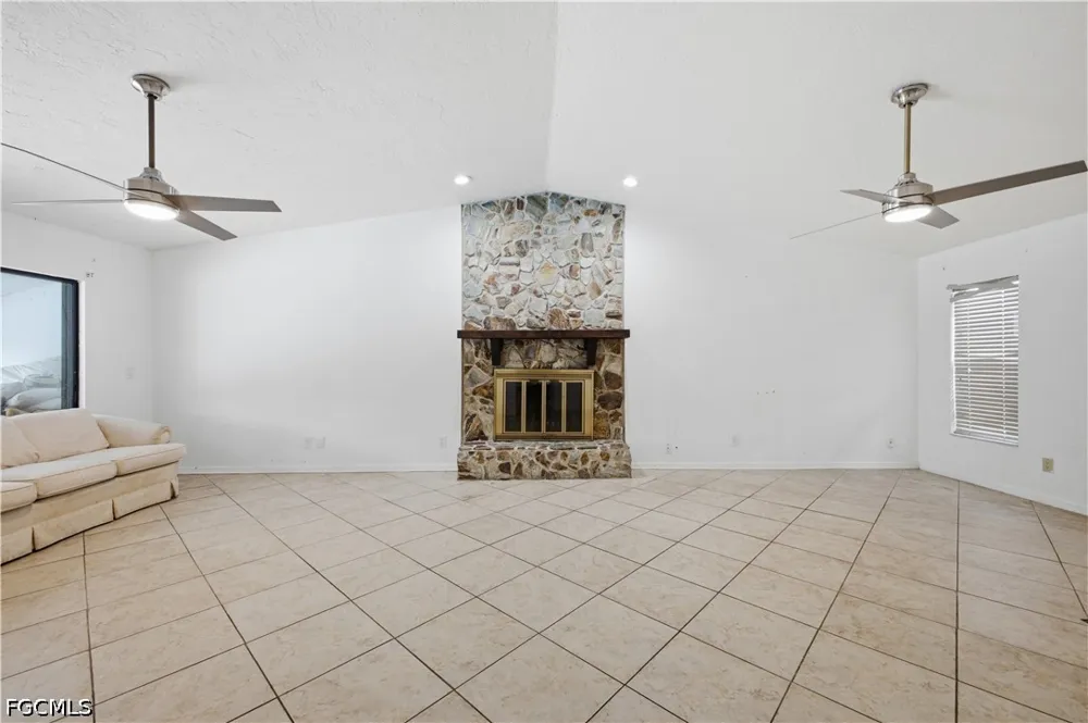 16th Avenue NW Bradenton, FL 34209