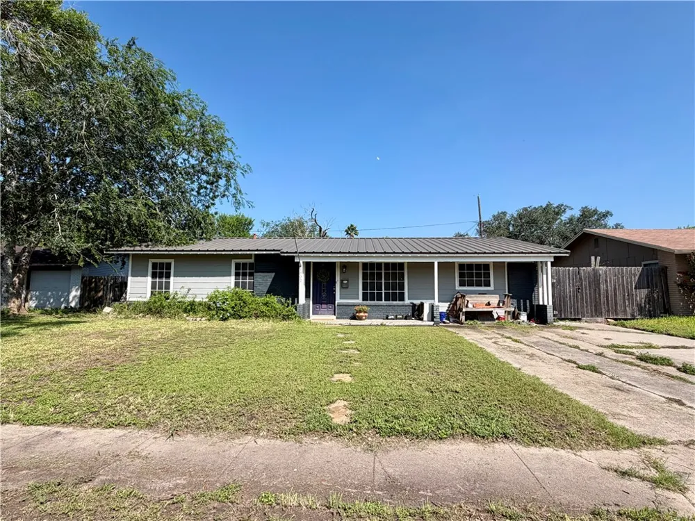 1802 E Johnston Avenue Kingsville, TX 78363