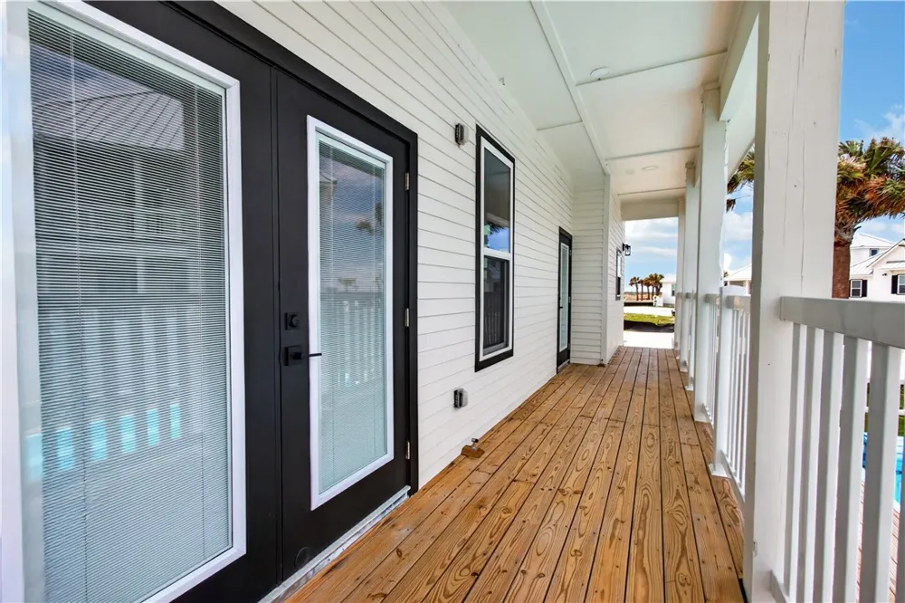 224 St. John Circle Port Aransas, TX 78373