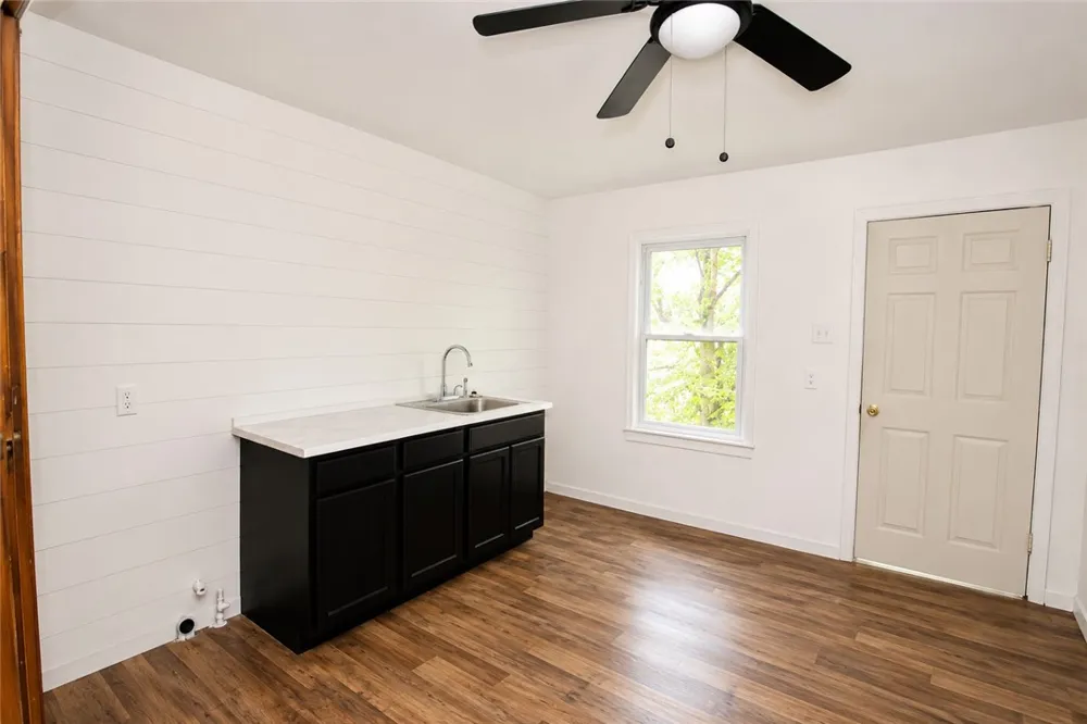 917 E Kenedy Avenue Kingsville, TX 78363