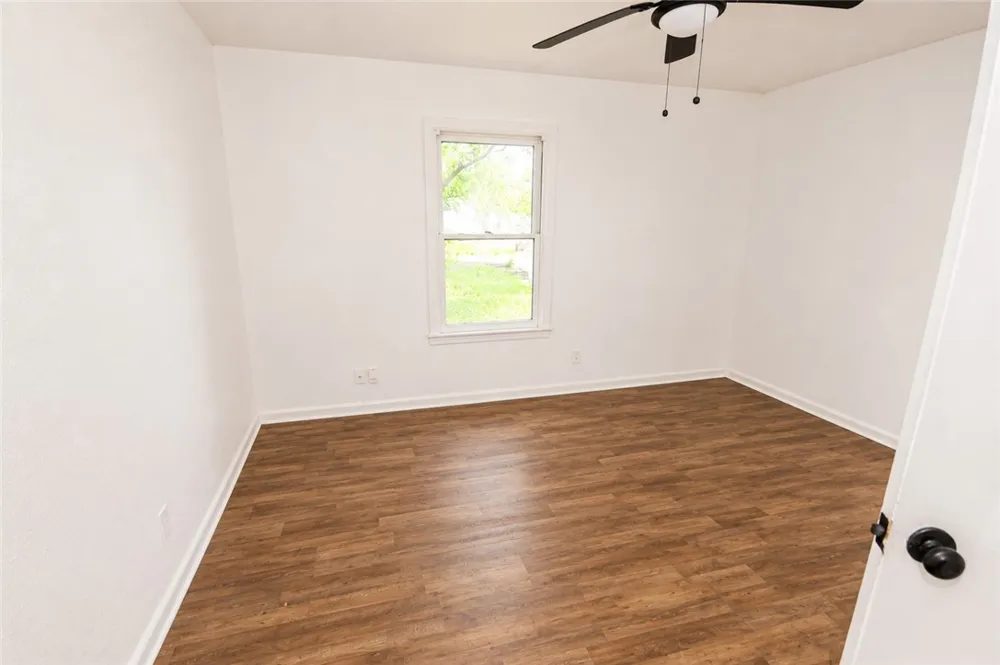 917 E Kenedy Avenue Kingsville, TX 78363