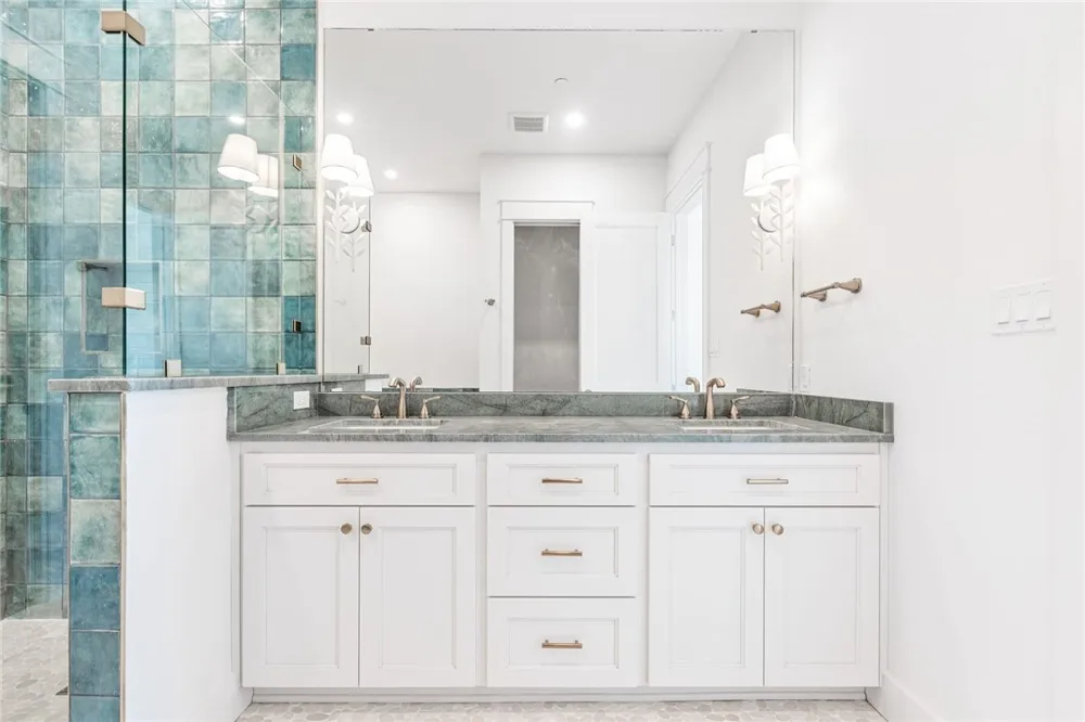 136 W Cotter Avenue #22 Port Aransas, TX 78373