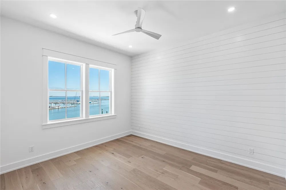 136 W Cotter Avenue #22 Port Aransas, TX 78373