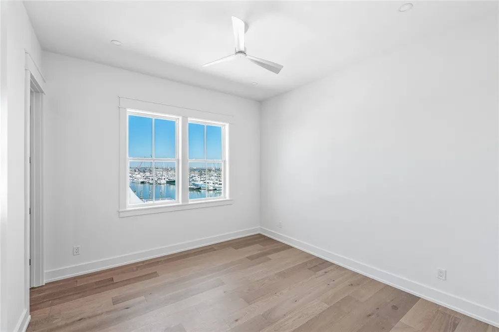 136 W Cotter Avenue #22 Port Aransas, TX 78373