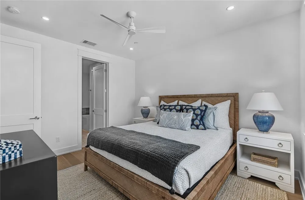 136 W Cotter Avenue #20 Port Aransas, TX 78373
