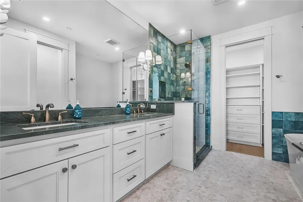 136 W Cotter Avenue #20 Port Aransas, TX 78373