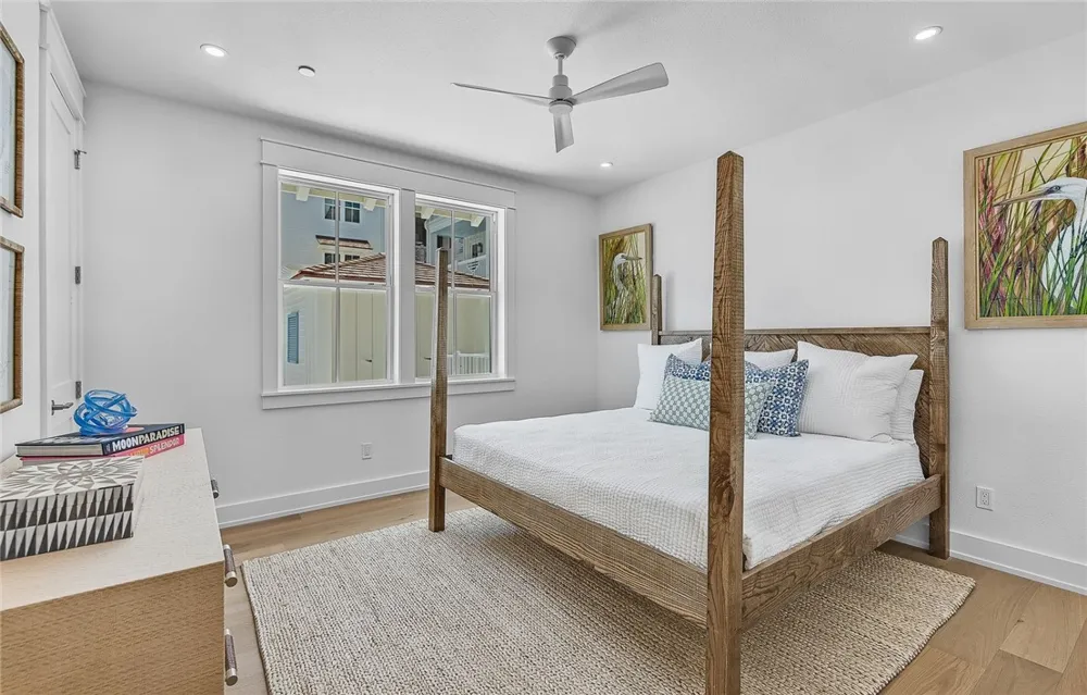 136 W Cotter Avenue #20 Port Aransas, TX 78373