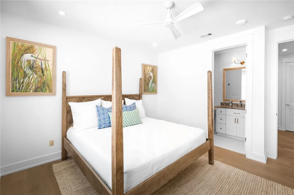 136 W Cotter Avenue #20 Port Aransas, TX 78373