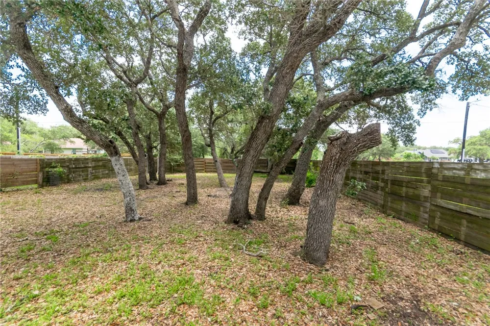 1045 S 13th Street Aransas Pass, TX 78336